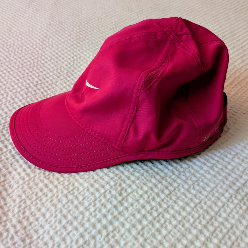 Nike Dri-fit Featherlight Pink Cap Running Hat Dark Fuschia - Picture 5 of 7